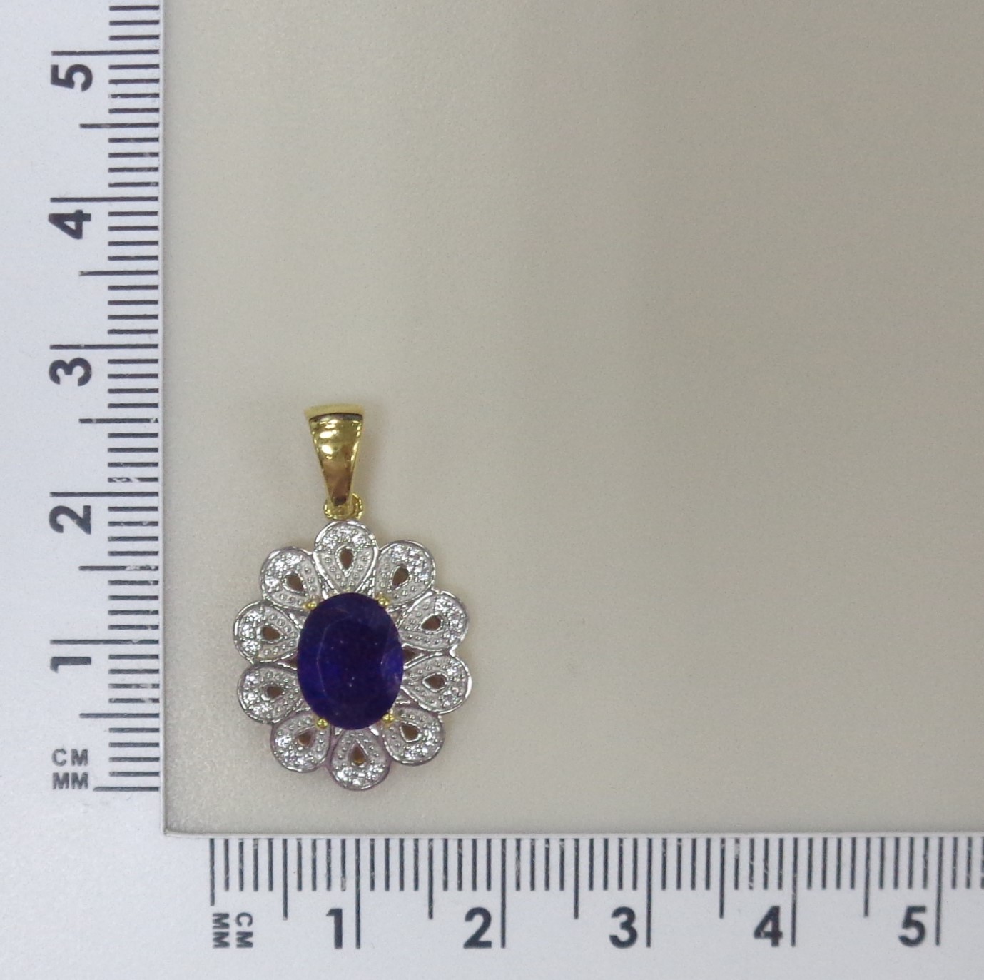 Серебряная подвеска с сапфиром "Цветок"